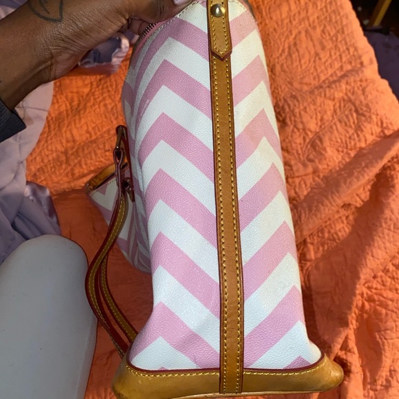 Vintage Dooney & Bourke Tote Bag - Picture 9 of 10